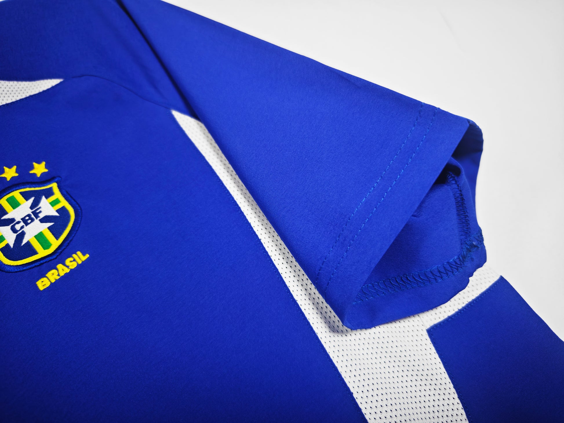 BRAZIL Retro Away Jersey 2002 image 6