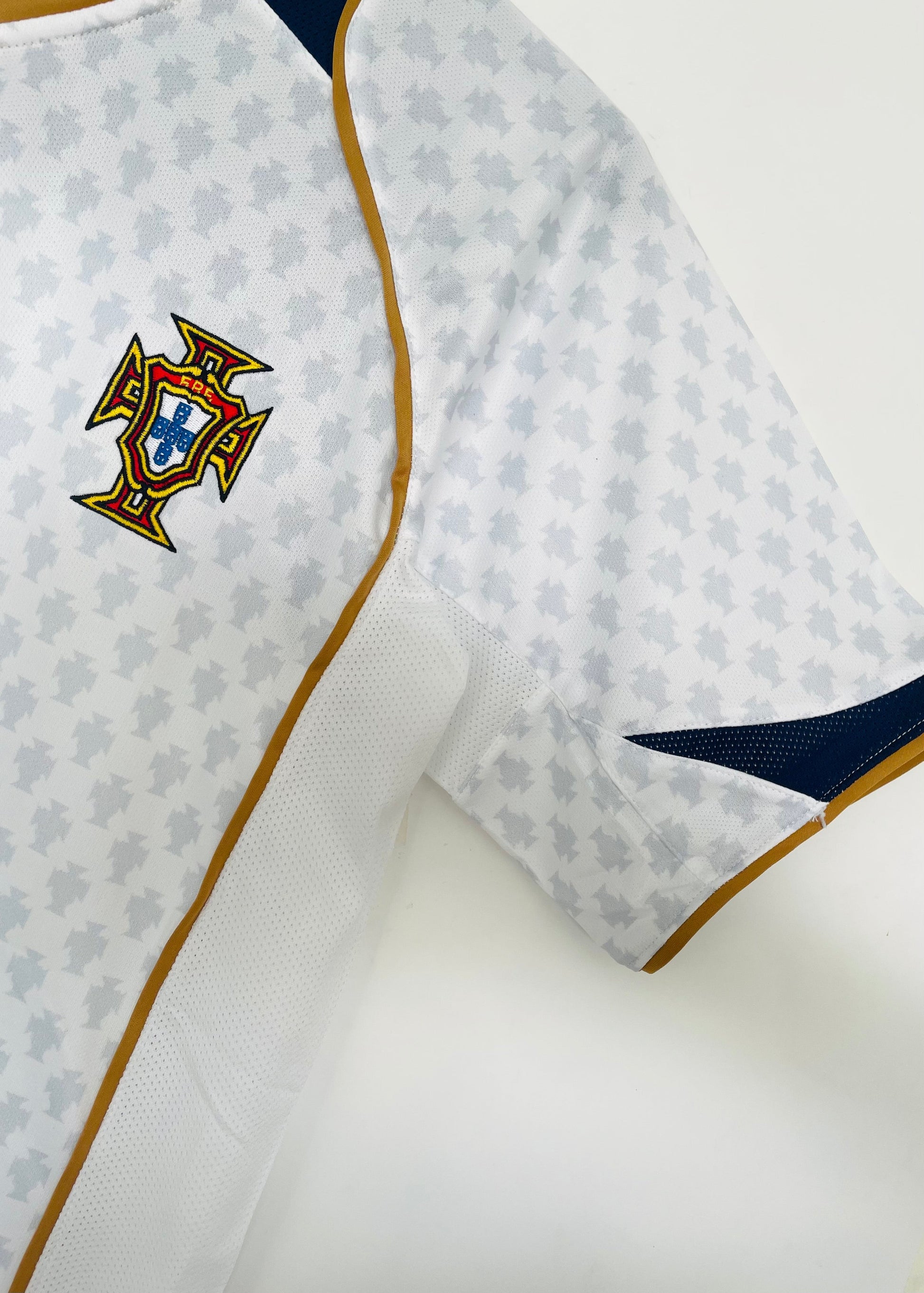 PORTUGAL Retro Away Jersey EURO 2004 image 2