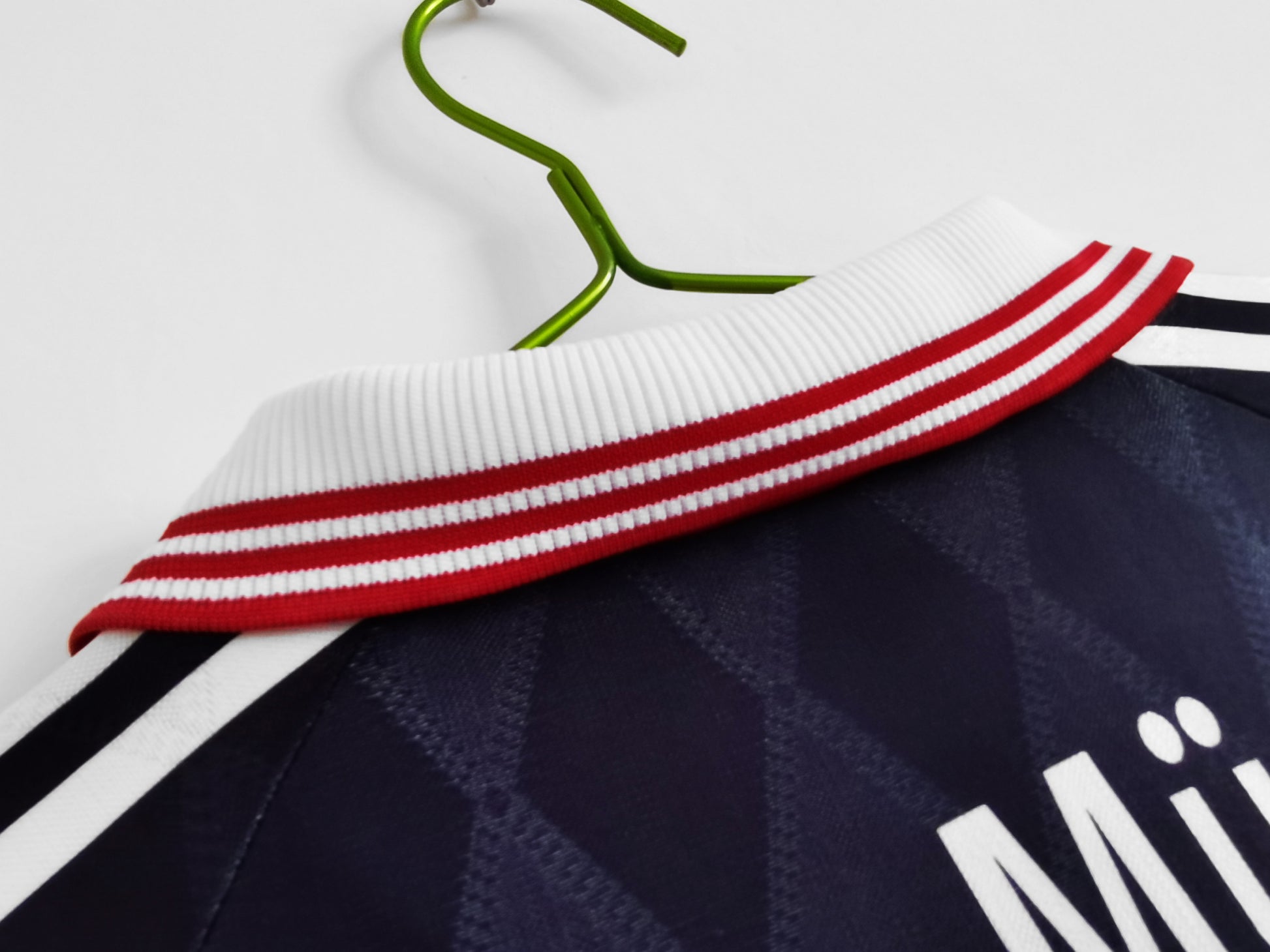 BAYERN MUNICH Retro Home Jersey 1997-99 image 5