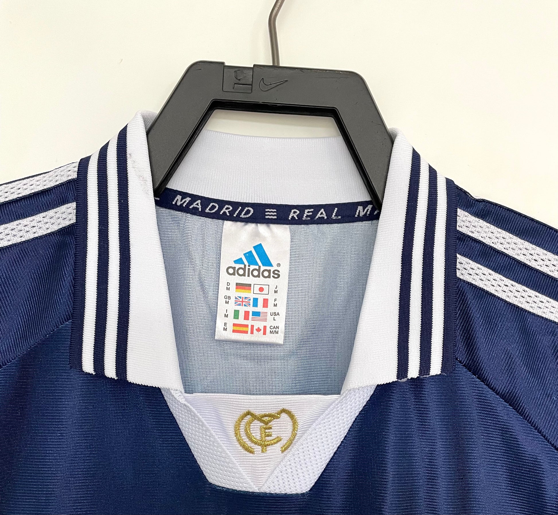 REAL MADRID Retro Away Jersey 1998-99 image 2