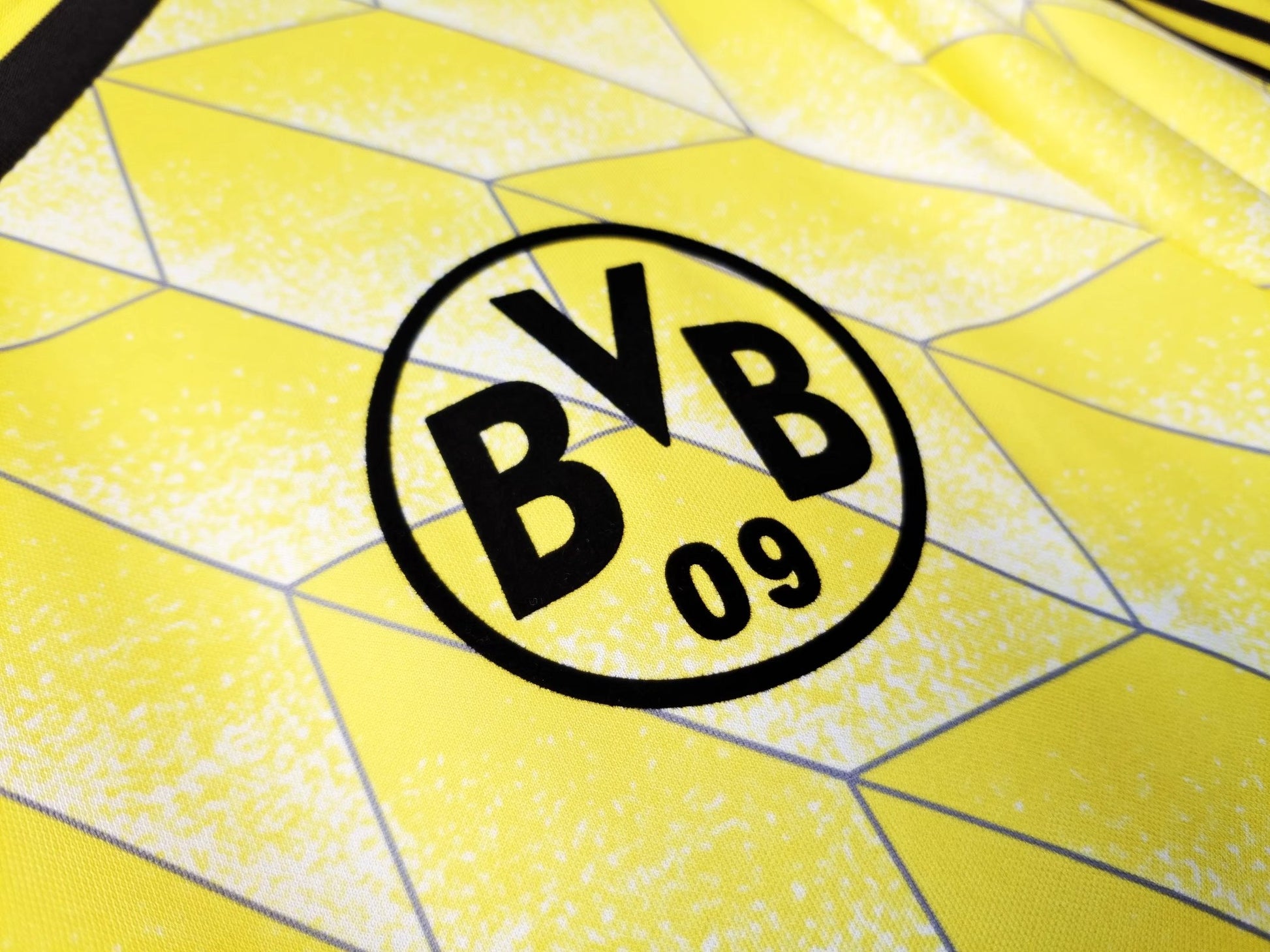 BVB Retro Home Jersey 1988 image 7