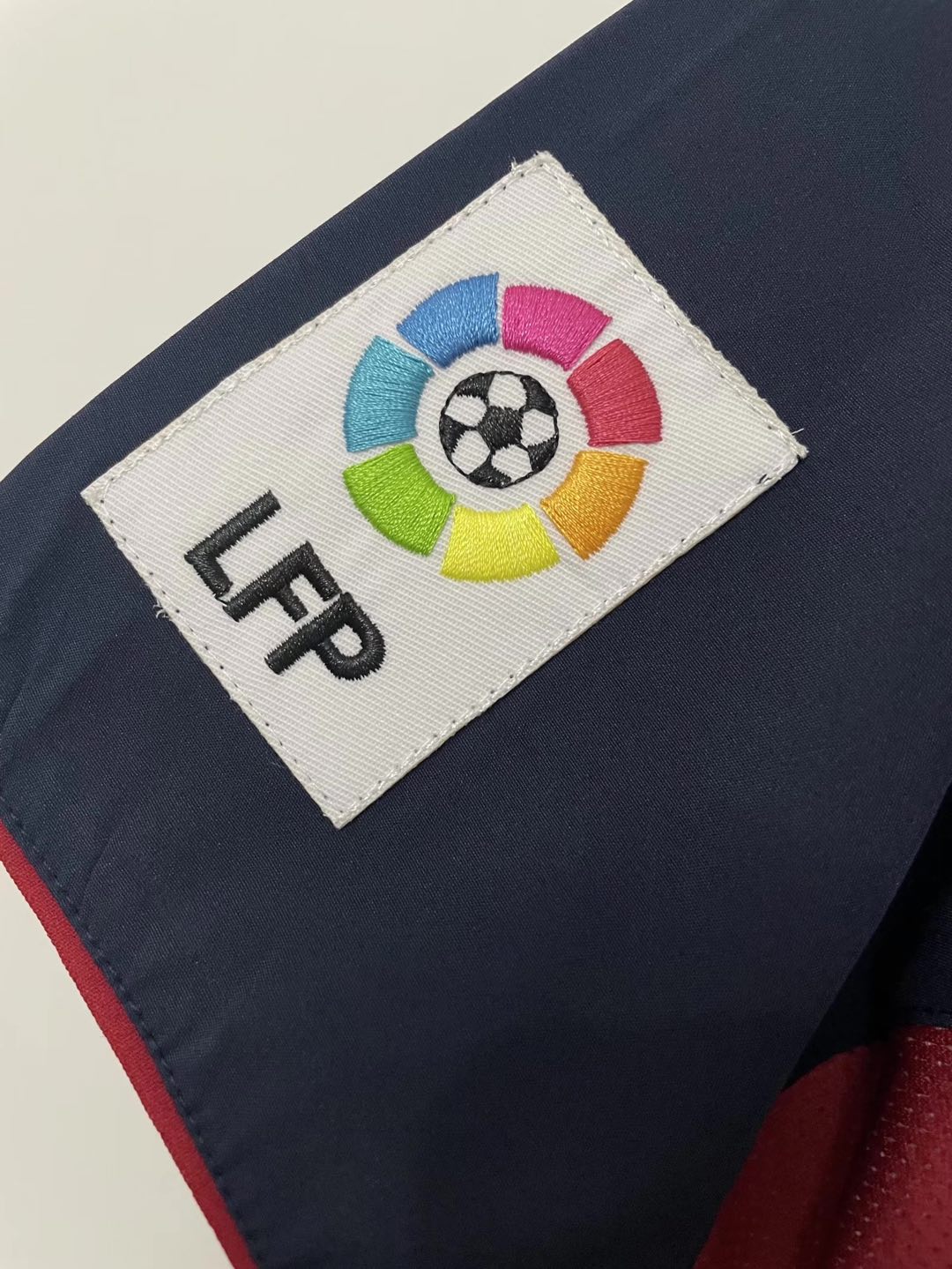 BARCELONA Retro Home Jersey  2003-04 image 3