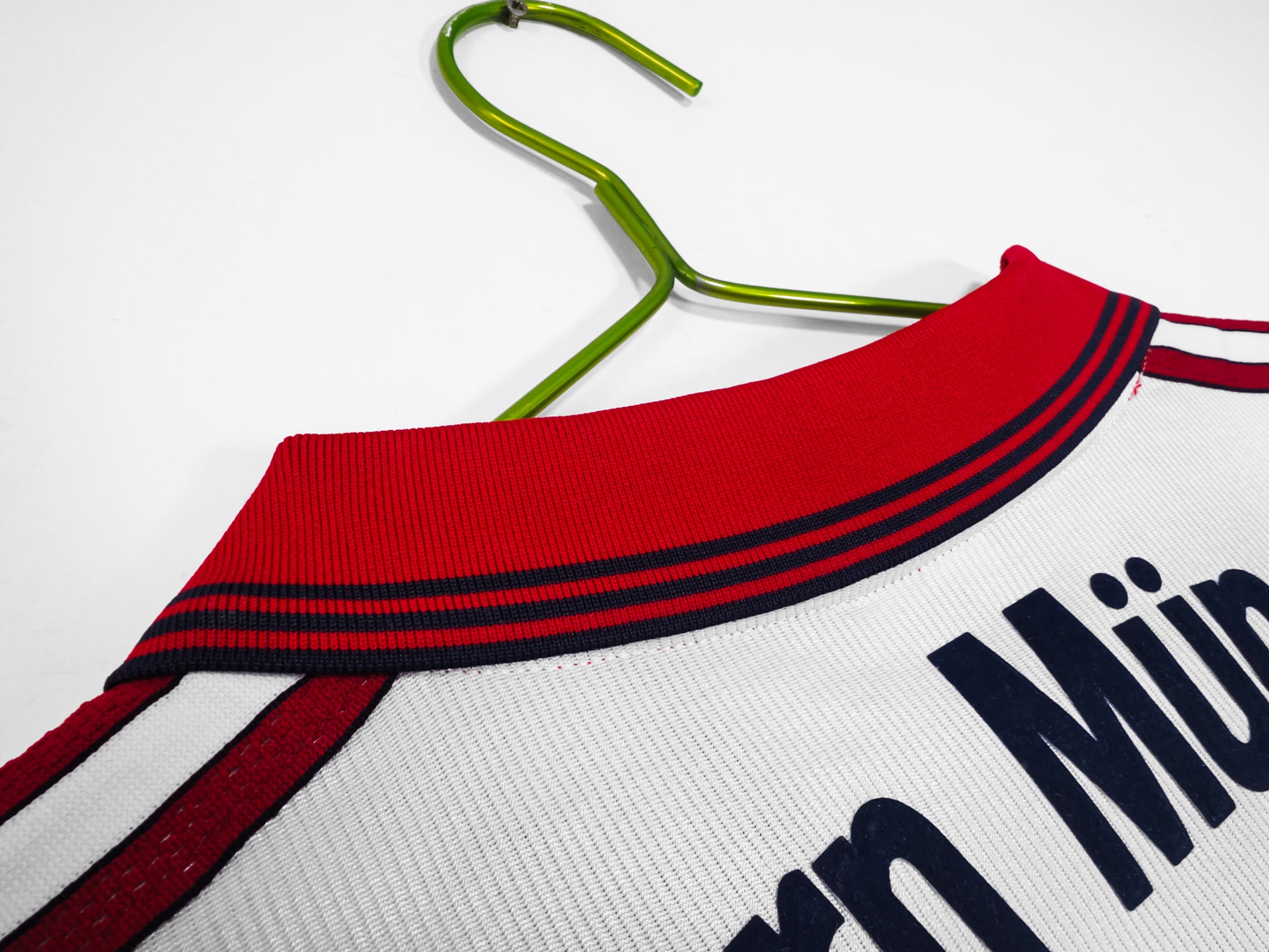 BAYERN MUNICH Retro Away Jersey 1998 image 9