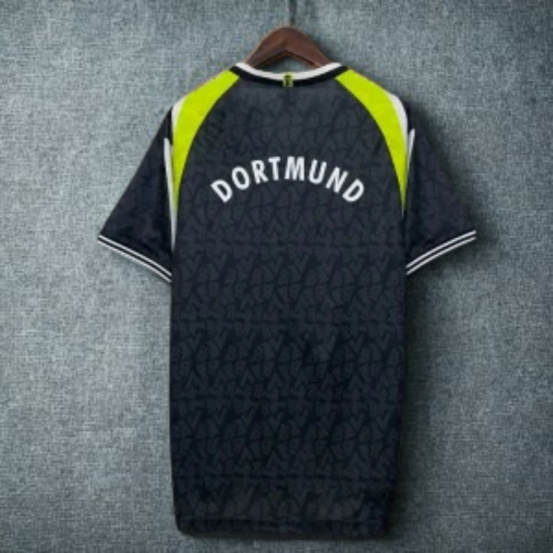 BVB Retro Away Jersey 1995-96 image 1