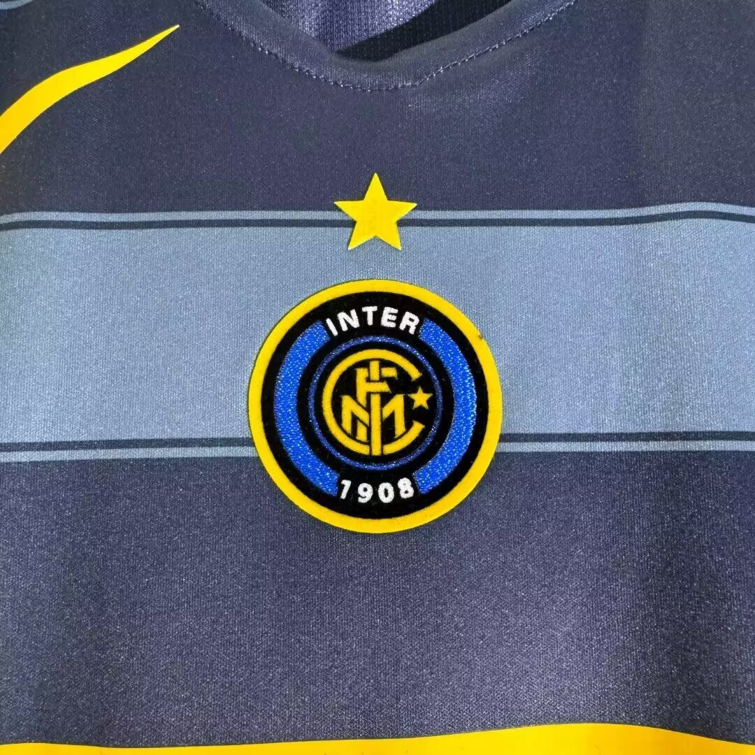 INTER MILAN Retro Away Jersey 2004-05 image 7