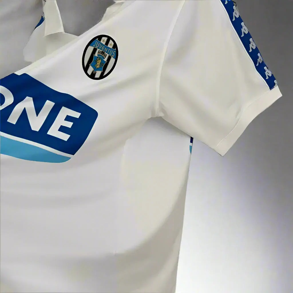 JUVENTUS RETRO FOOTBALL TRAINING SHIRT 1990-92 image 3