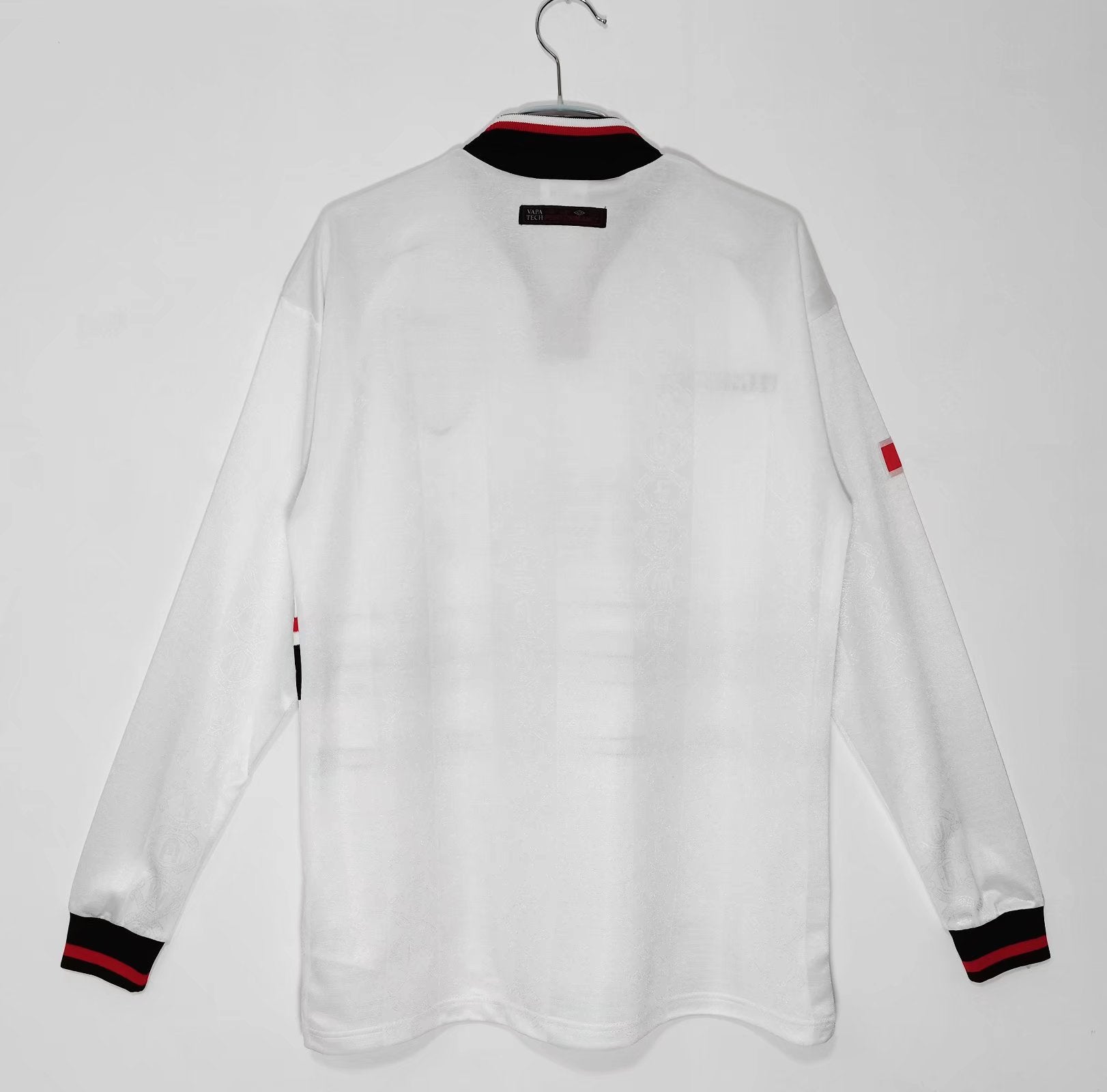 MANCHESTER UNITED RETRO L/SJERSEY 1998-99 image 1