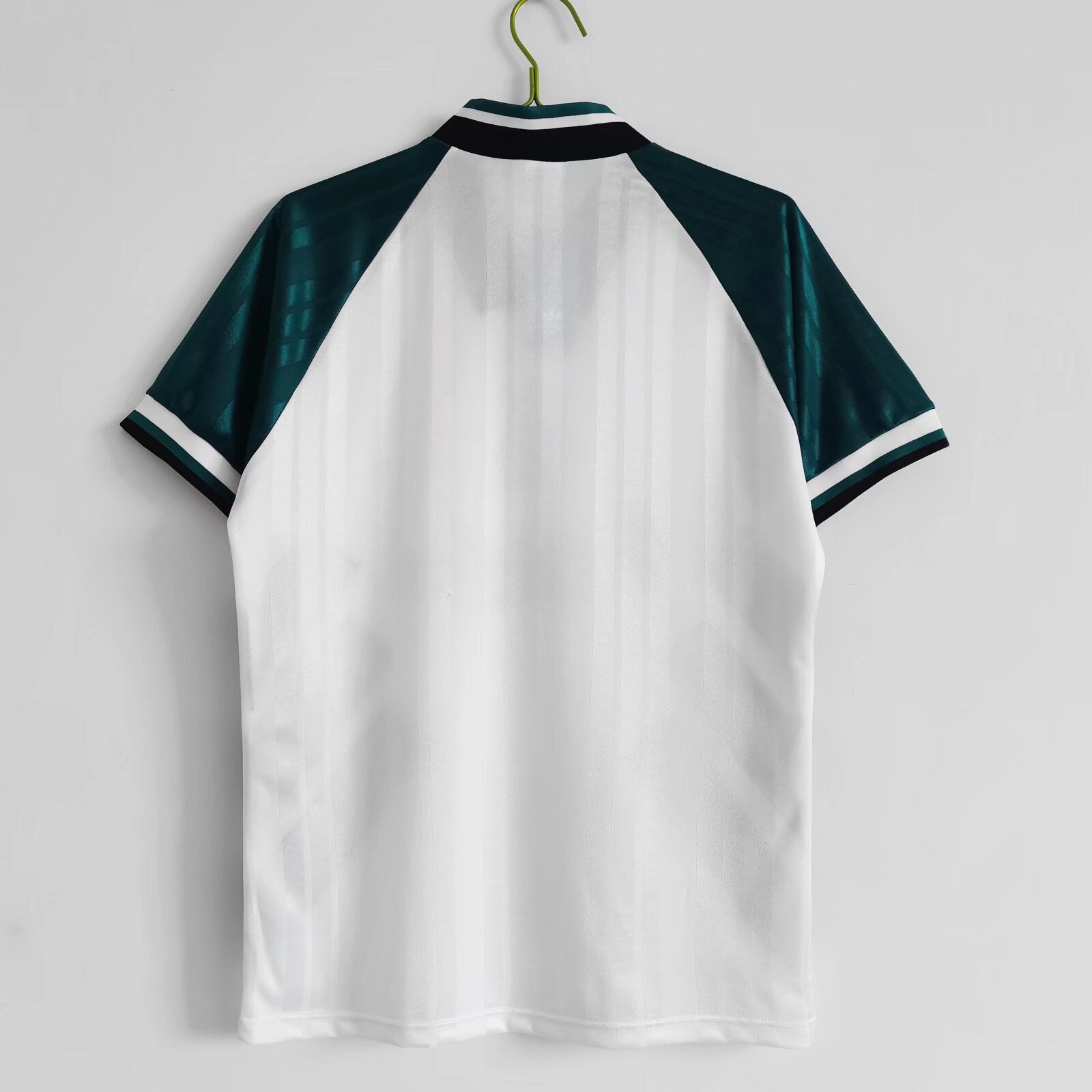 LIVERPOOL Retro Away Jersey 1993-95 image 1