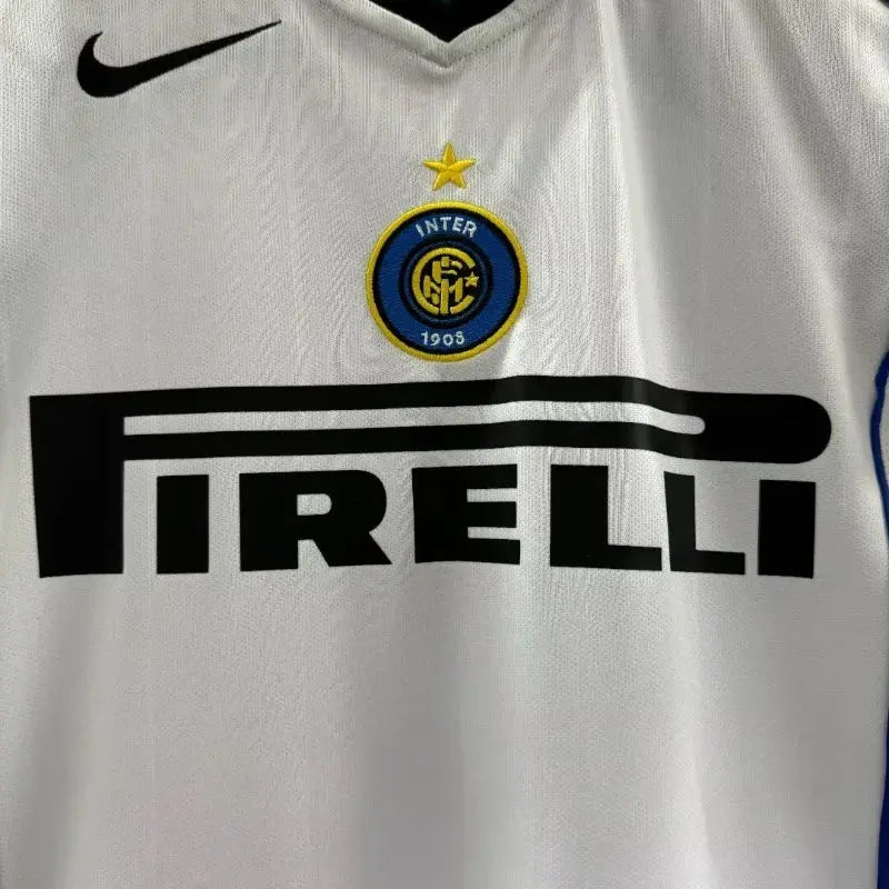 INTER MILAN Retro Away Jersey  2004 image 7