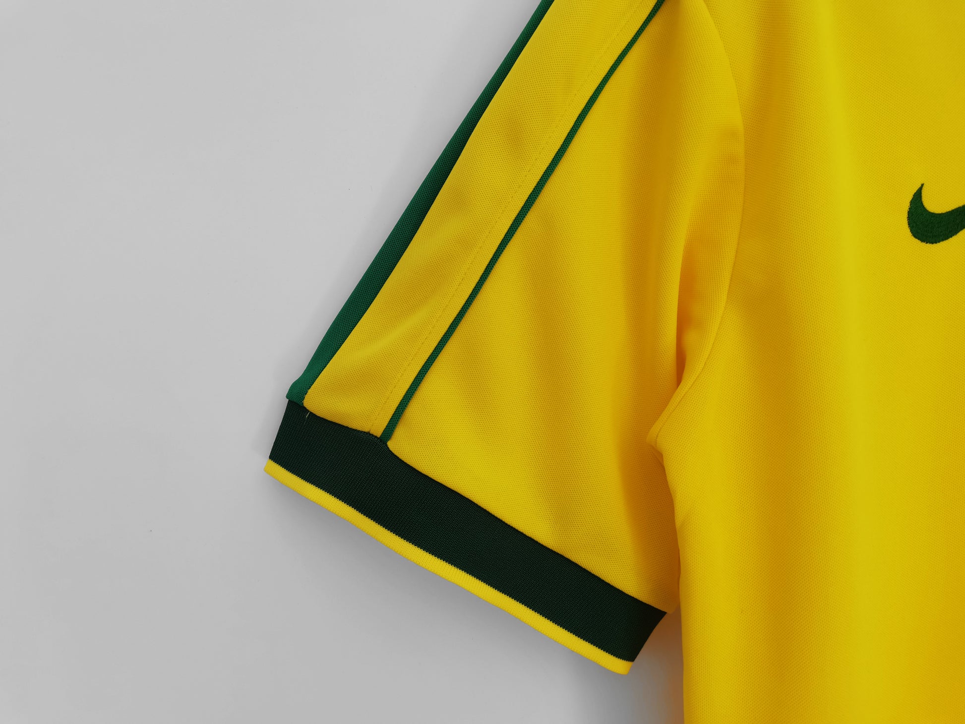 BRAZIL Retro Home Jersey 1998 image 2
