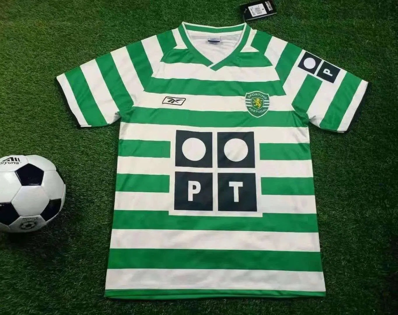 SPORTING LISBON Retro Home Jersey 2003-04 image 1