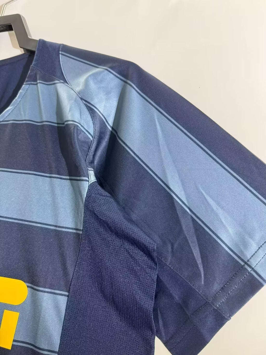 INTER MILAN Retro Away Jersey 2004-05 image 3