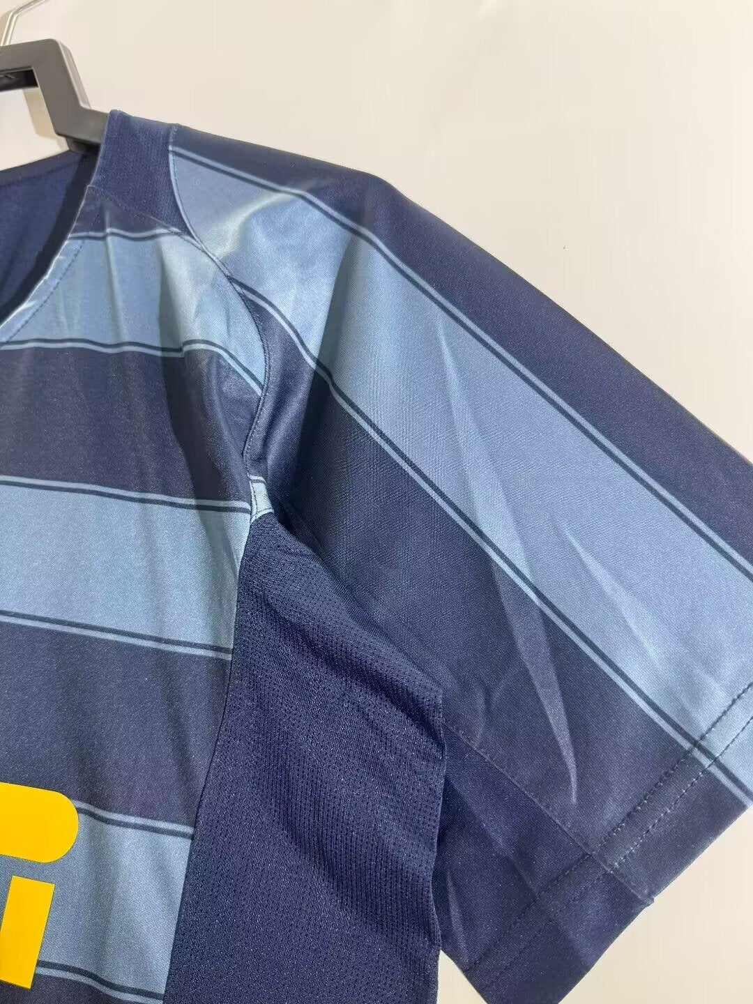 INTER MILAN Retro Away Jersey 2004-05 image 3