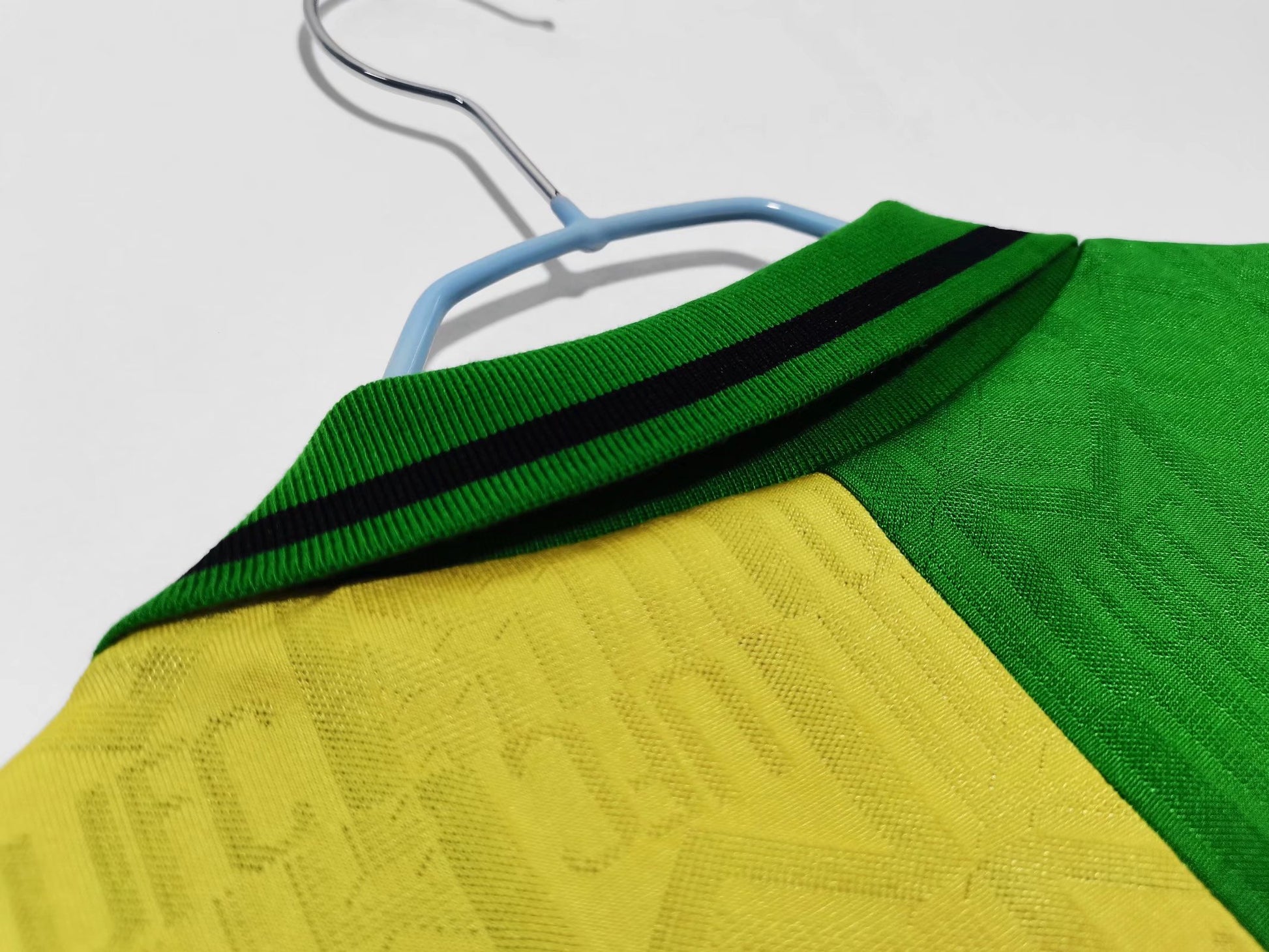 MANCHESTER UNITED RETRO L/S AWAY JERSEY 1992 image 9