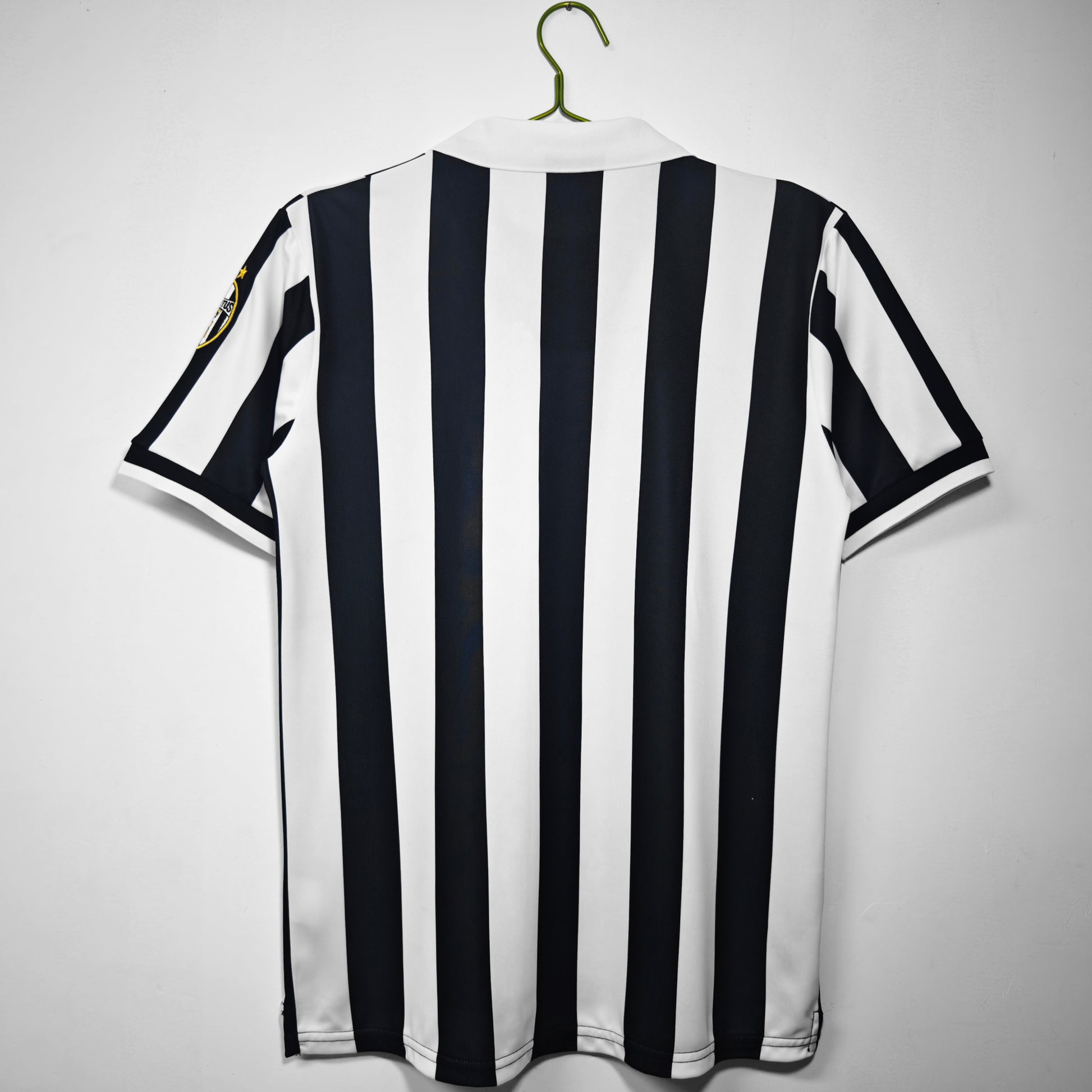 JUVENTUS  RETRO HOME JERSEY 1998-99 image 1