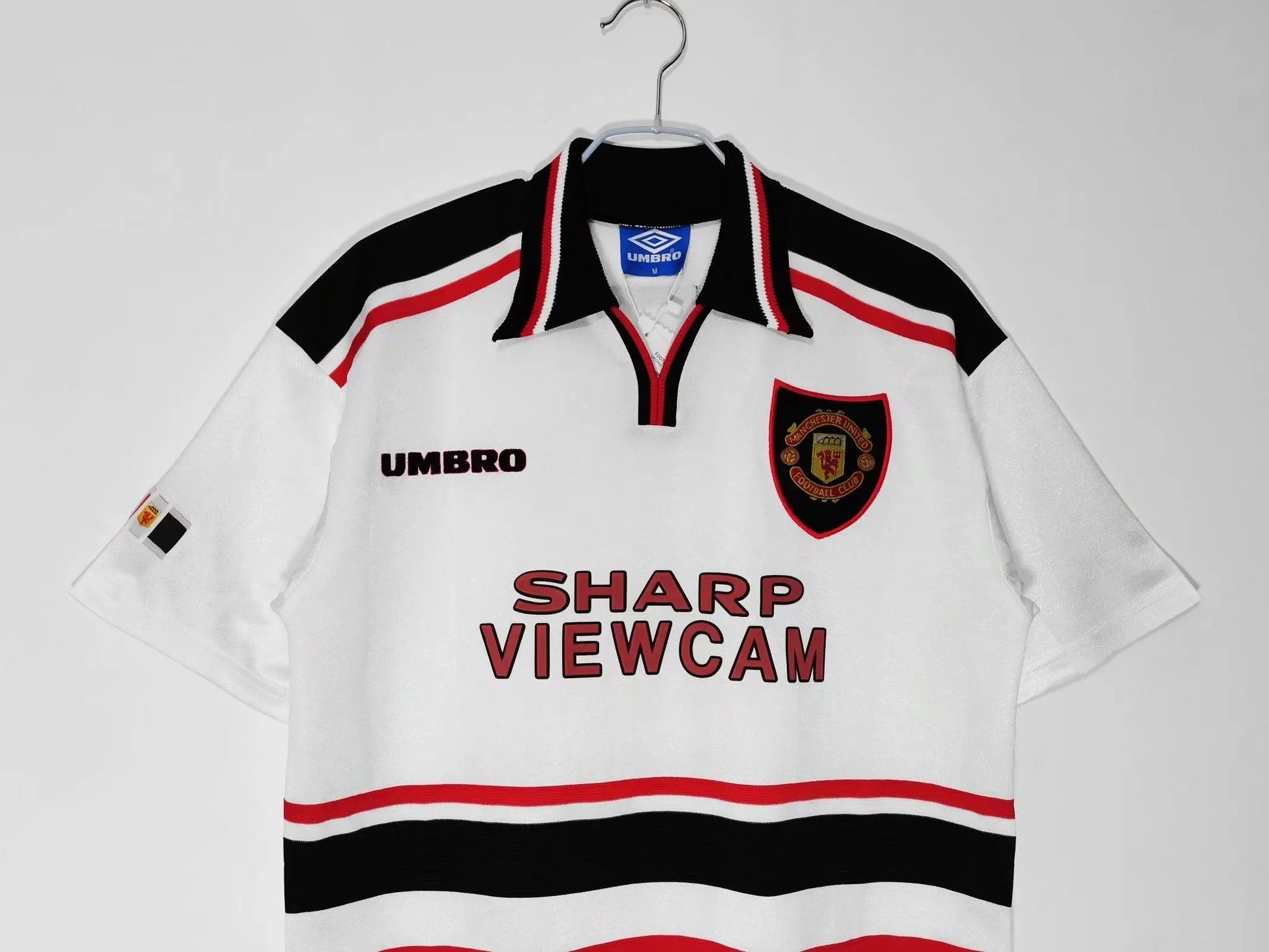 MANCHESTER UNITED RETRO JERSEY 1998-99 image 7