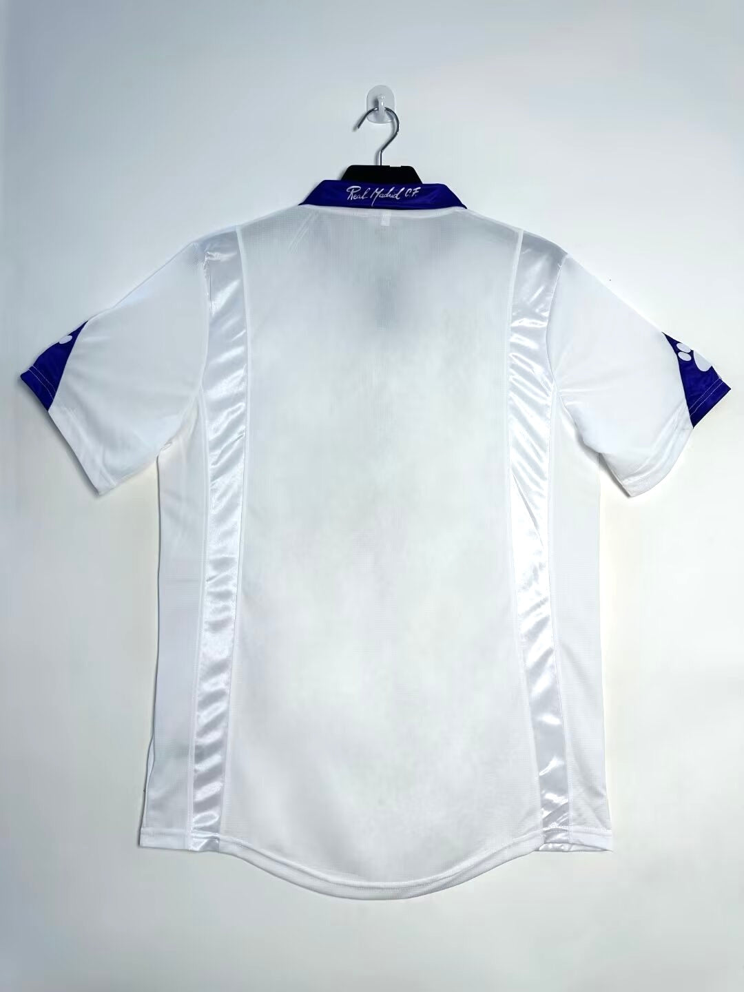 REAL MADRID Retro Home Jersey 1997-98 image 1