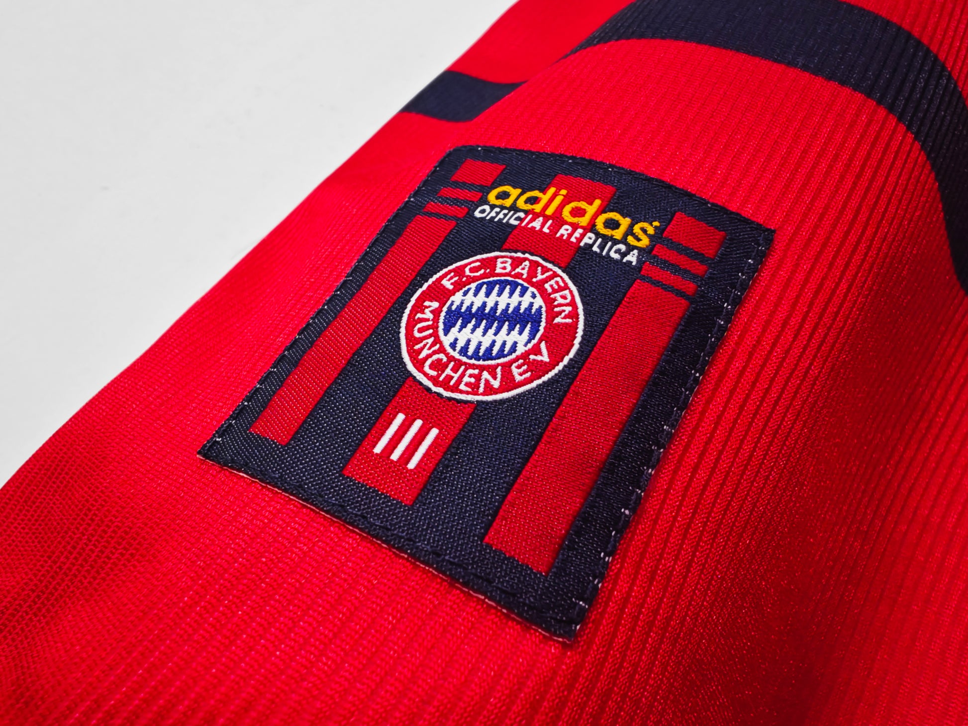 BAYERN MUNICH Retro Away Jersey 1998 image 7