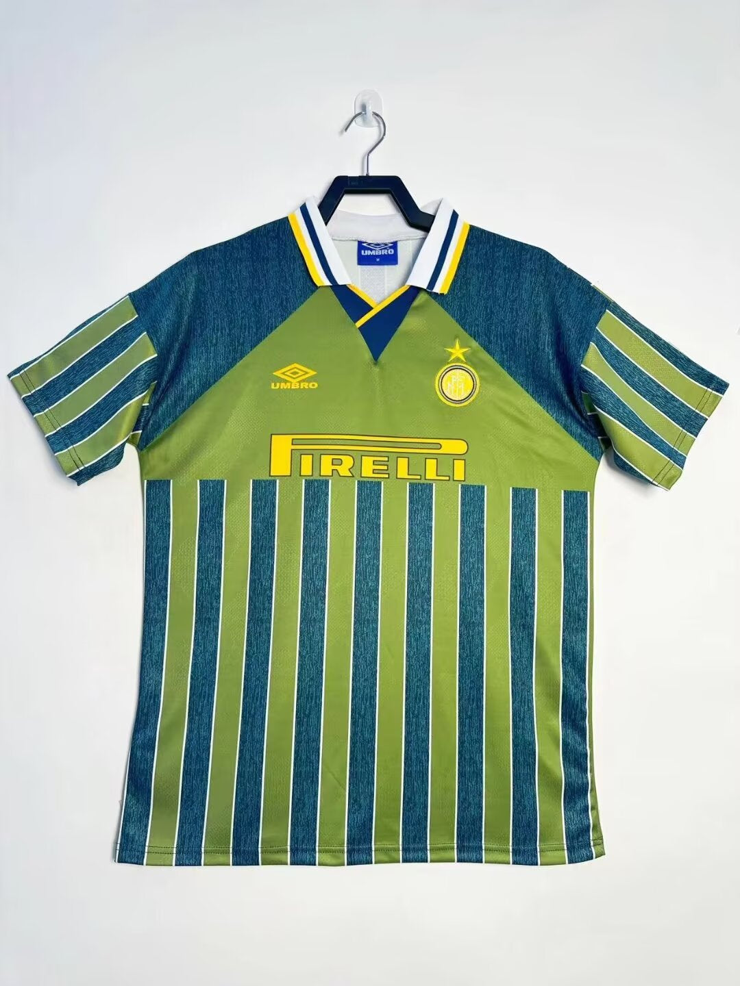 INTER MILAN Retro Away Jersey  1995-96 image 0