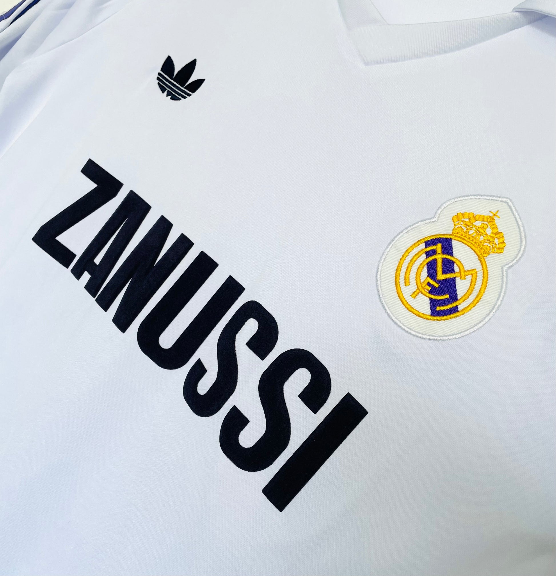 REAL MADRID Retro Home Jersey 1984-85 image 4