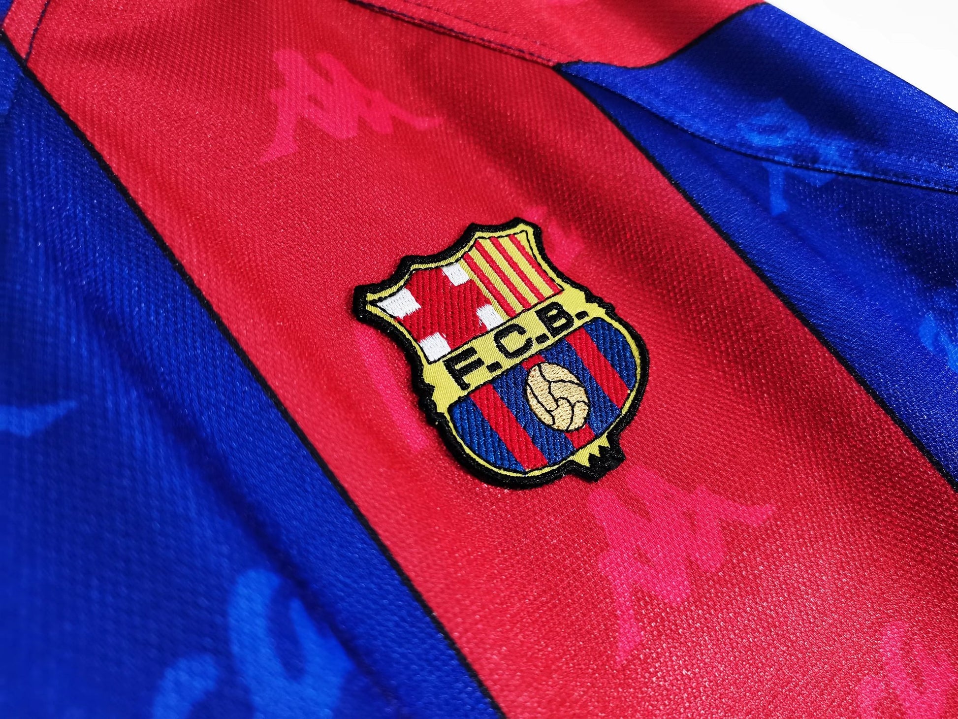 BARCELONA Retro Home Jersey 1995-97 image 10