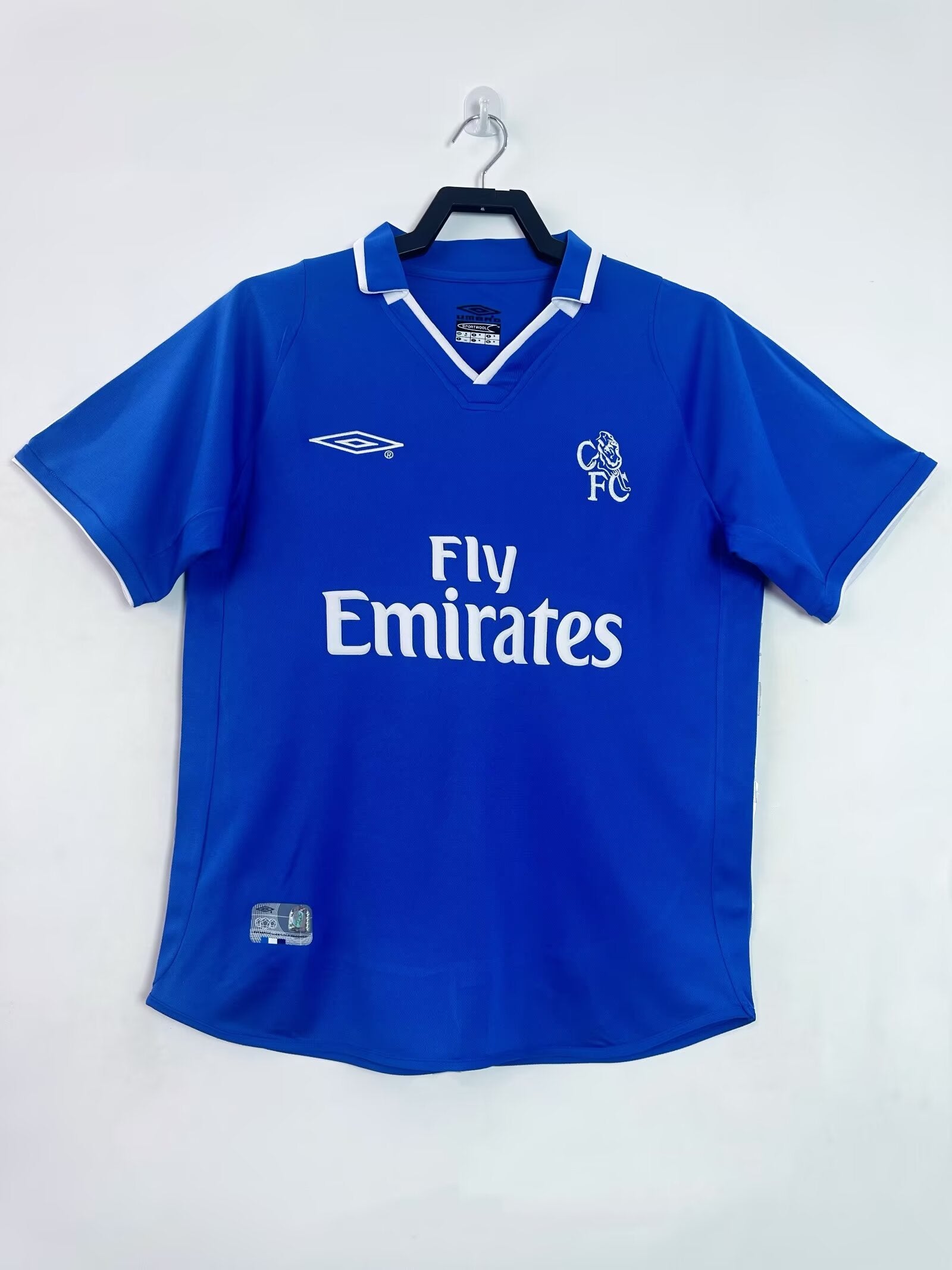 CHELSEA Retro Home Jersey 2001-03 image 0