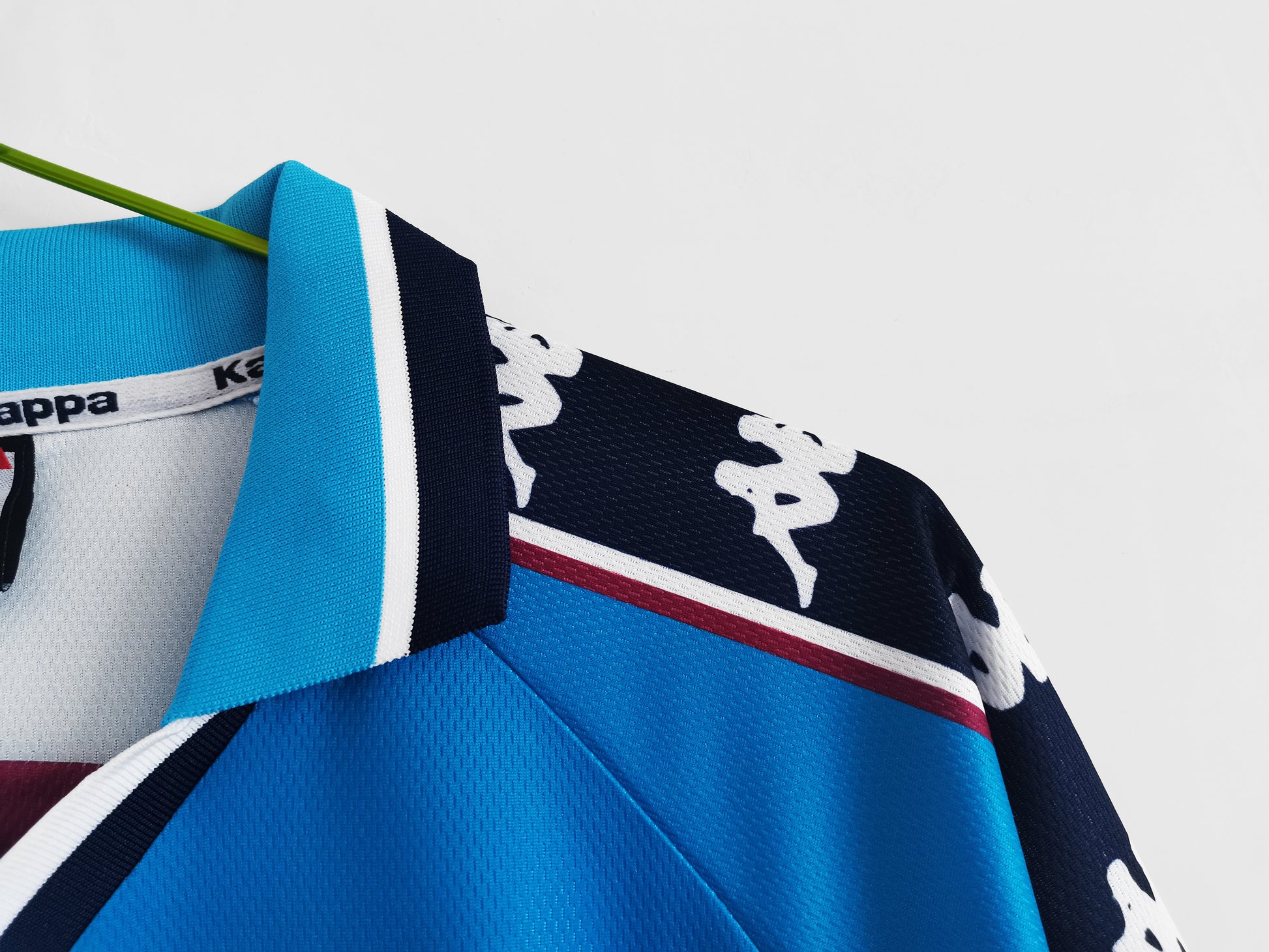 MANCHESTER CITY Retro Home Jersey 1997-98 image 6