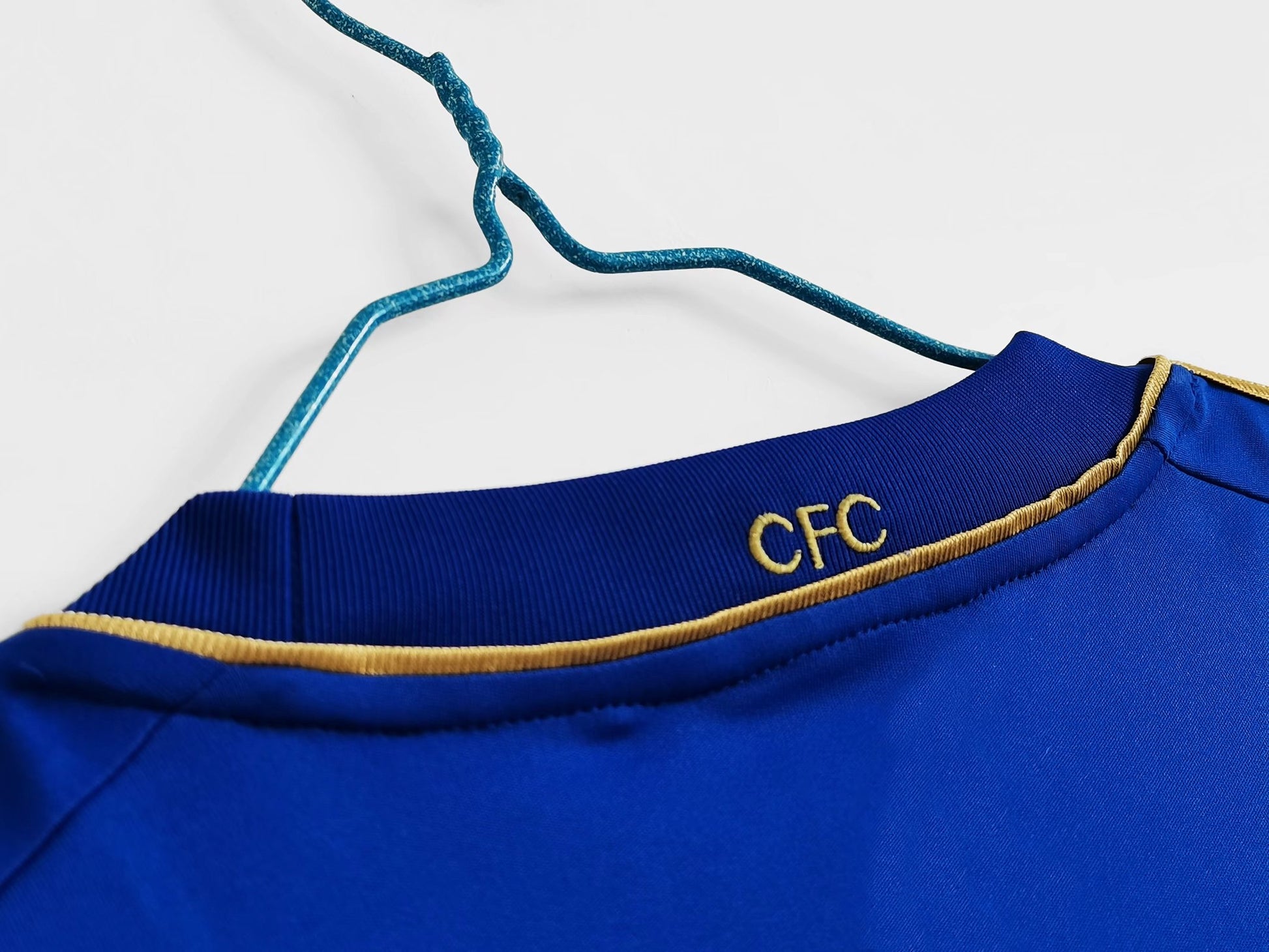 CHELSEA Retro Home Jersey  2012-13 image 9
