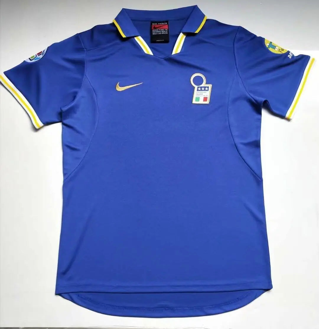 ITALY Retro Home Jersey EURO 96 image 0