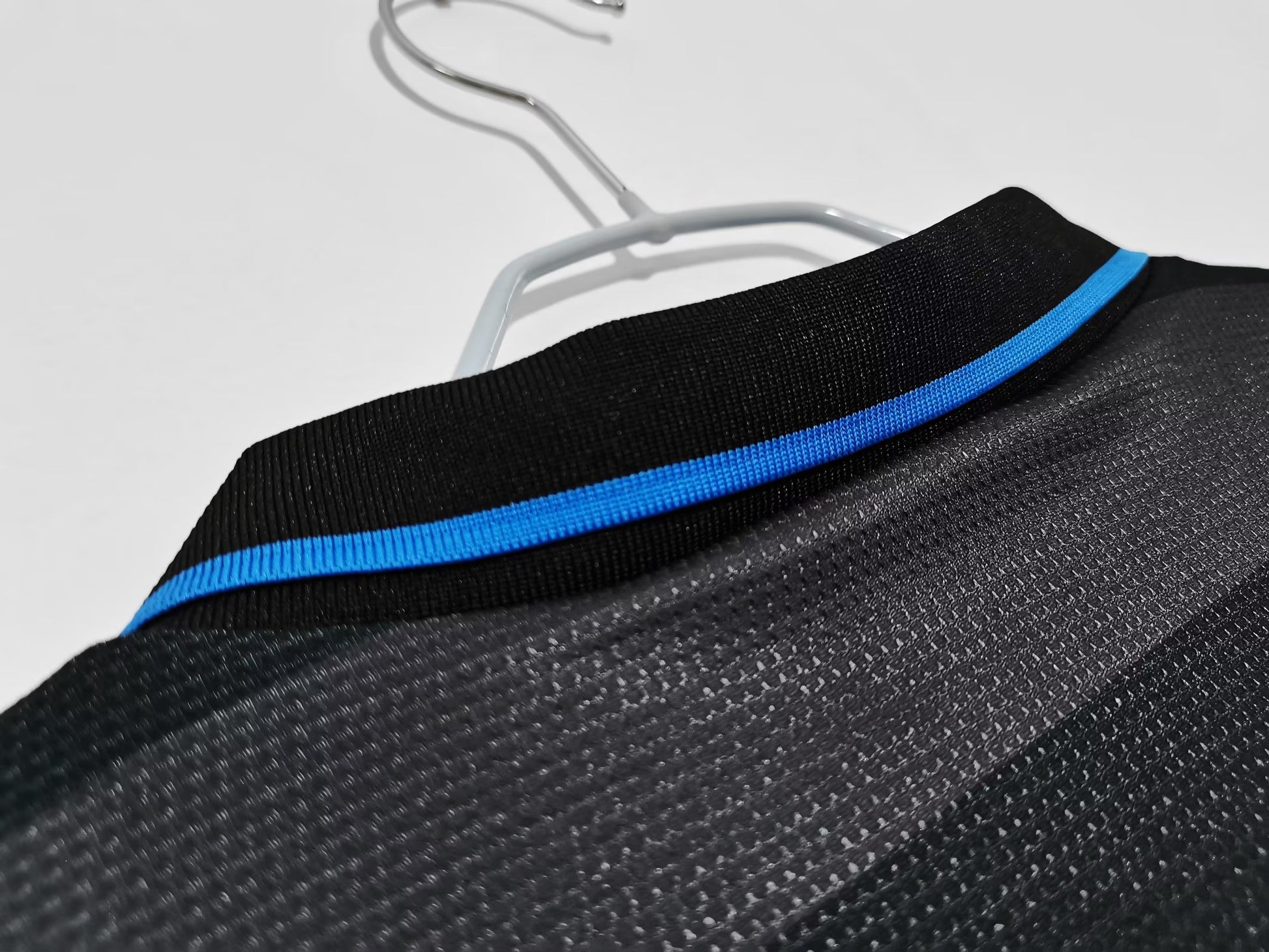INTER MILAN Retro Home Jersey 1997-98 image 9
