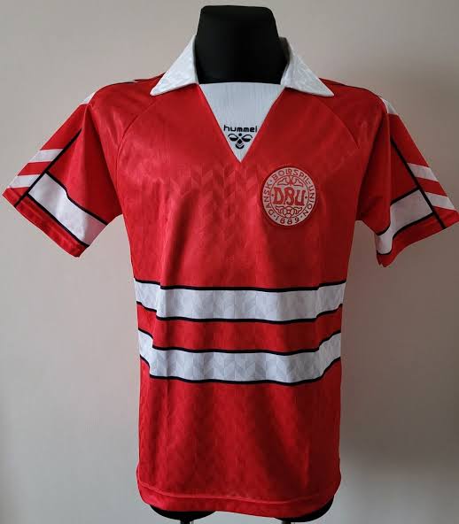 DENMARK Retro Home Jersey 1988 image 3