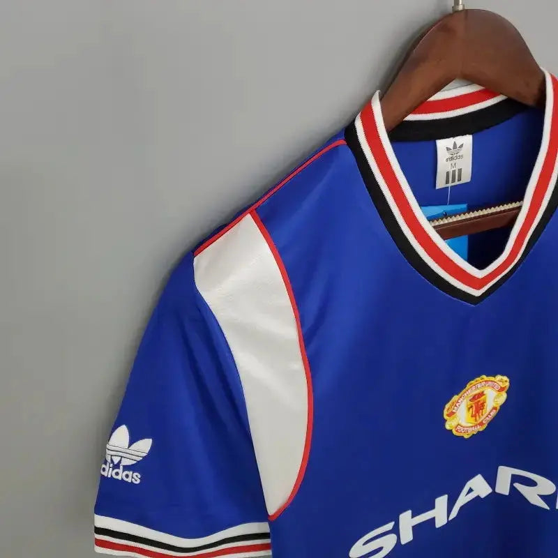 MANCHESTER UNITED RETRO JERSEY 1985 image 6