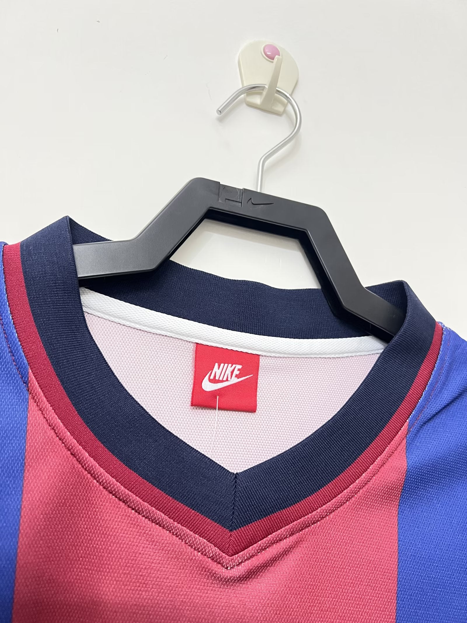 BARCELONA Retro Home Jersey 1998-99 image 7