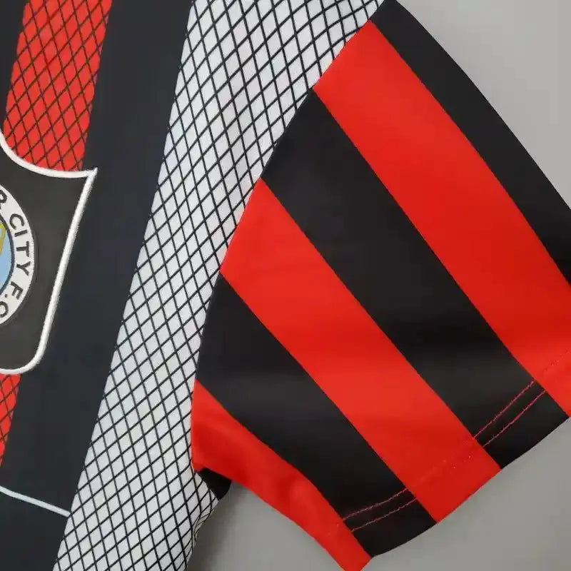 MANCHESTER CITY Retro Away Jersey 1994-96 image 2