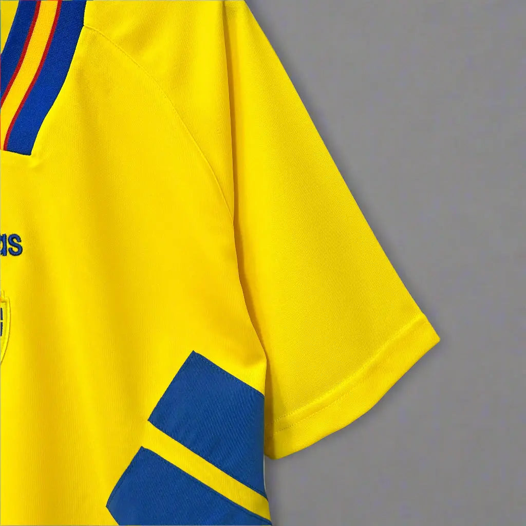 SWEDEN RETRO HOME FOOTBALL JERSEY 1994 image 2