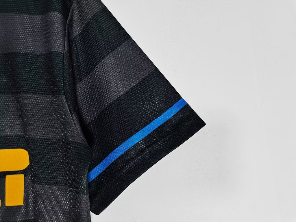 INTER MILAN Retro Home Jersey 1997-98 image 8