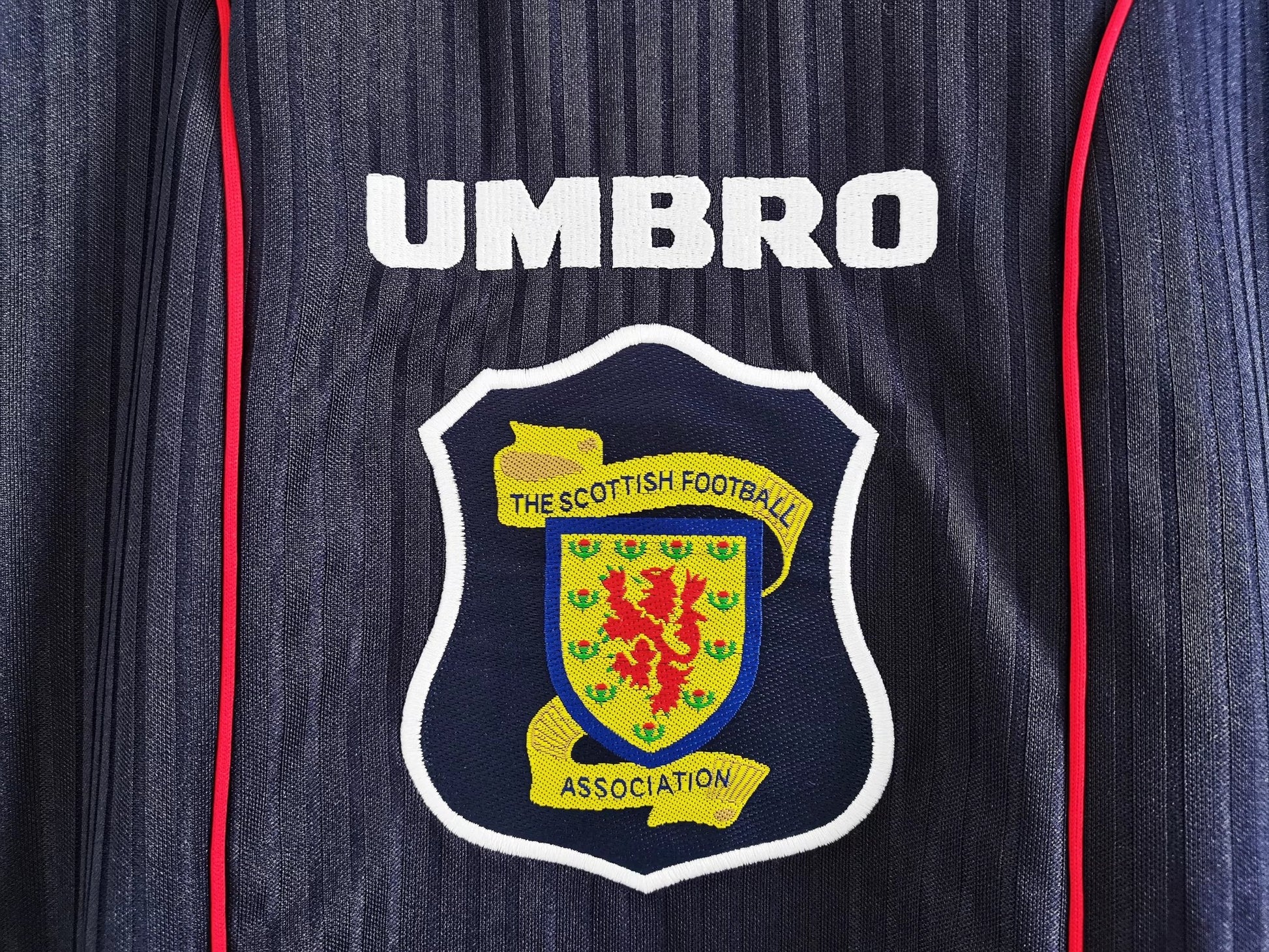 SCOTLAND Retro Home Jersey EURO 96 image 1