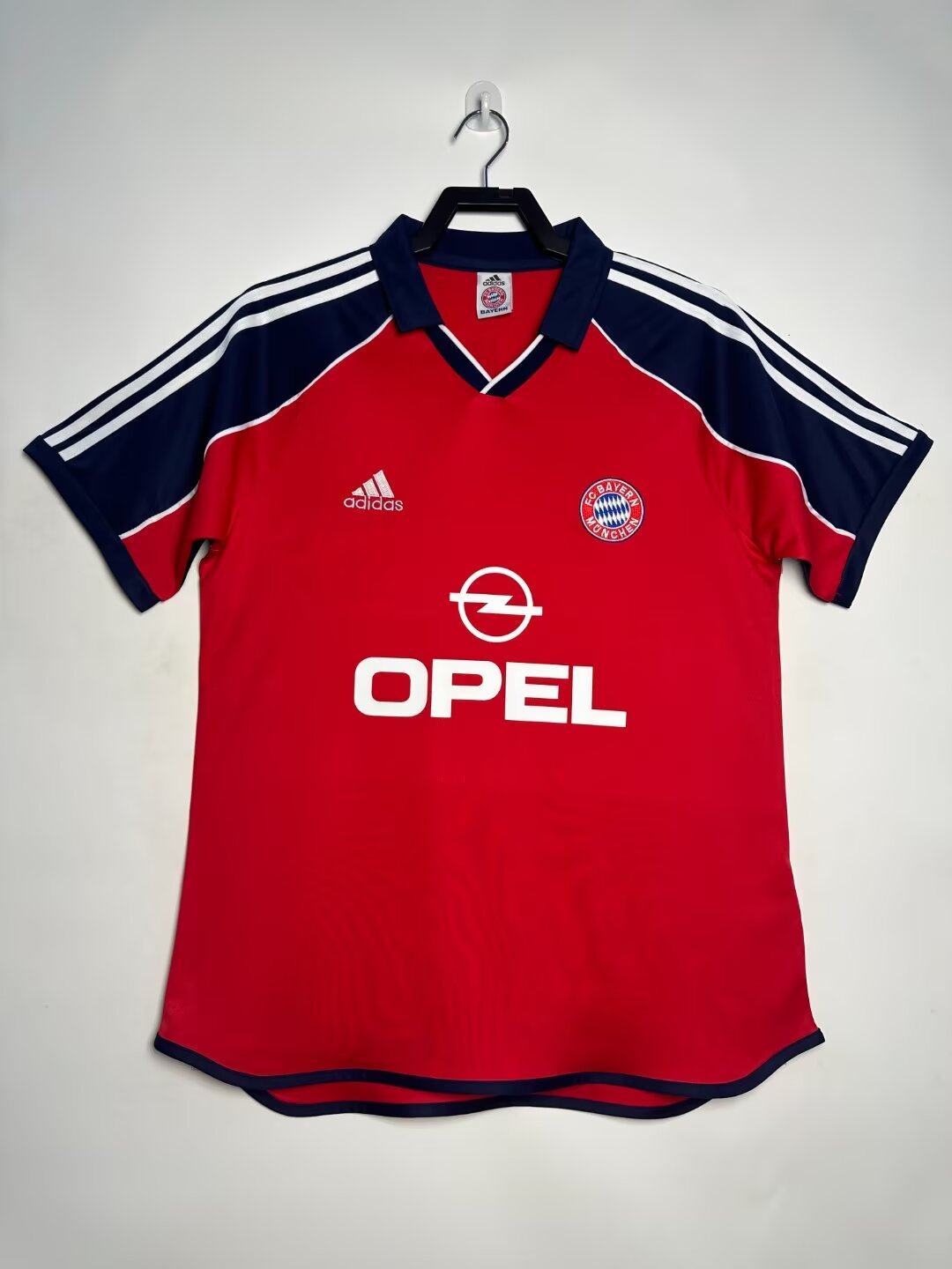 BAYERN MUNICH Retro Home Jersey 2000-01 image 0