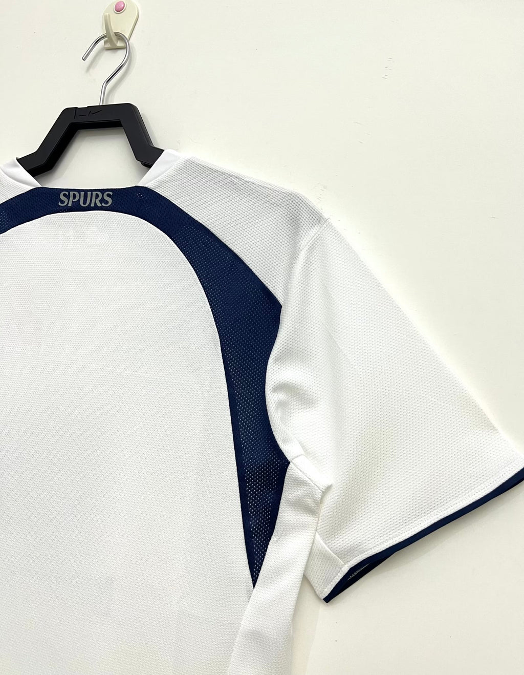 TOTTENHAM HOTSPUR Retro Home Jersey 2006 image 3