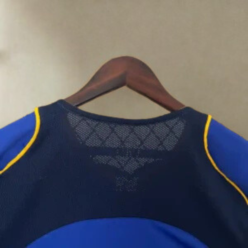 JUVENTUS Retro Away Jersey 2004 image 3
