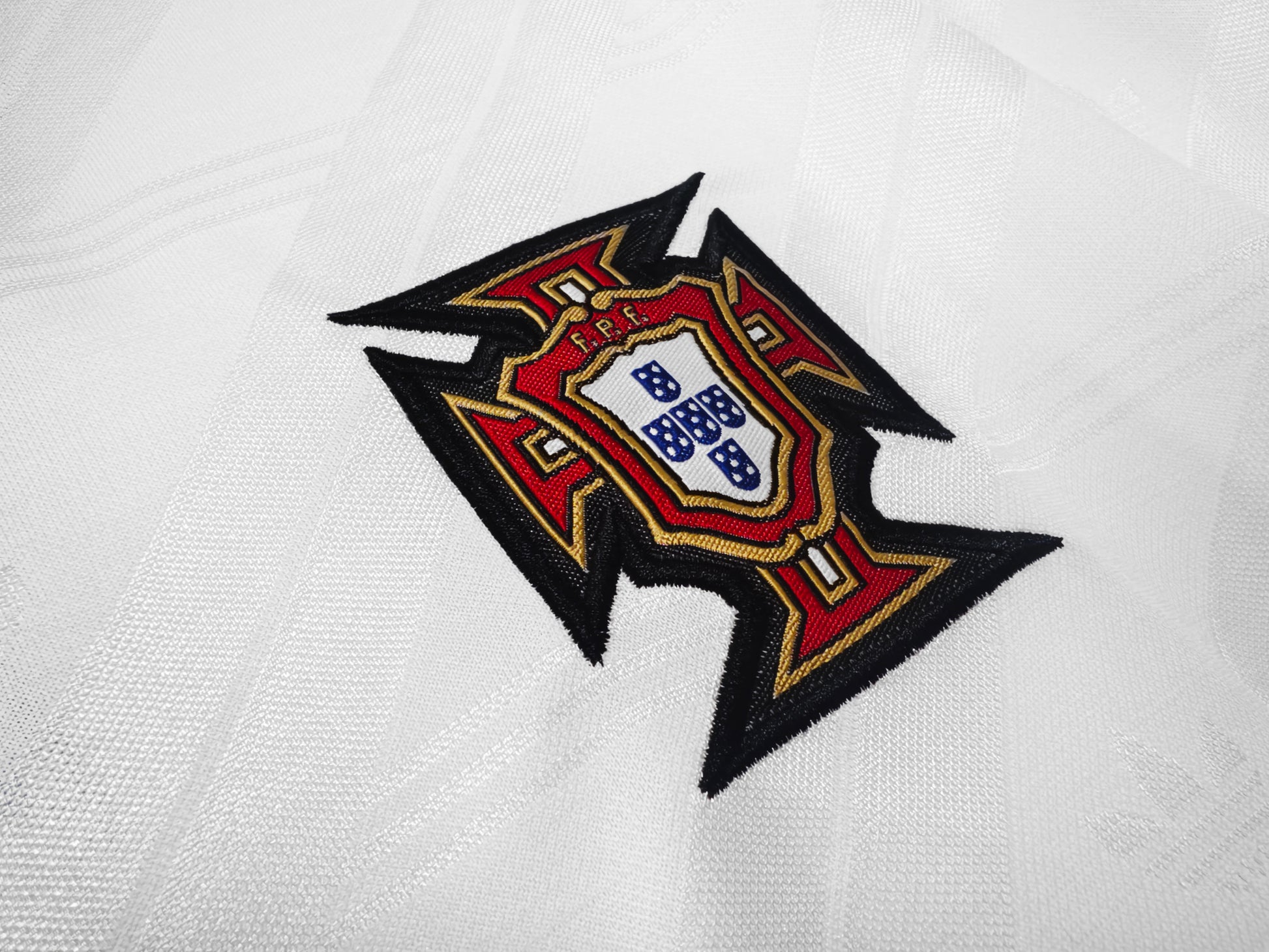 PORTUGAL Retro Away Jersey Euro 1992 image 2