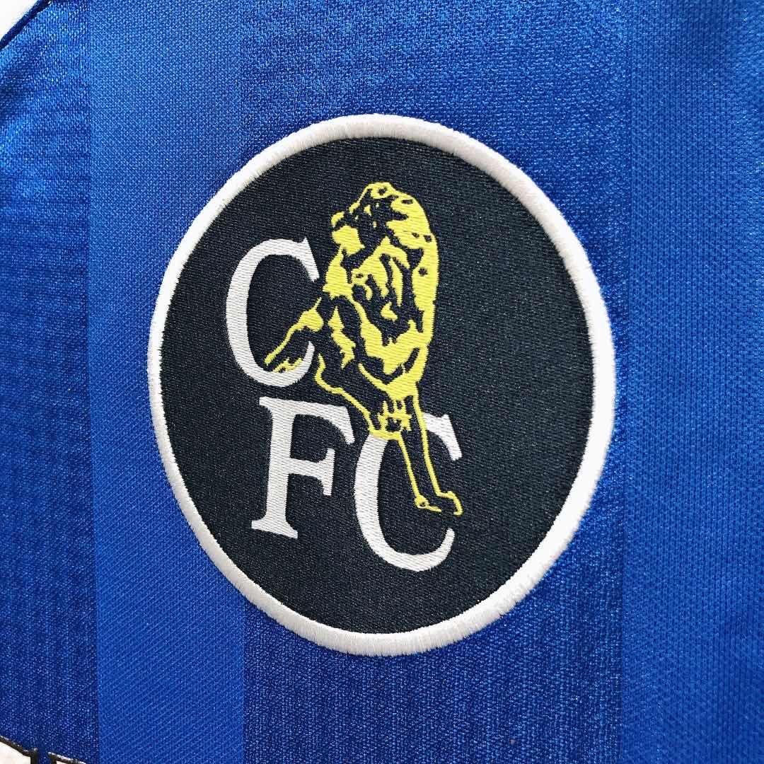 CHELSEA Retro Home Jersey 1997-98 image 7