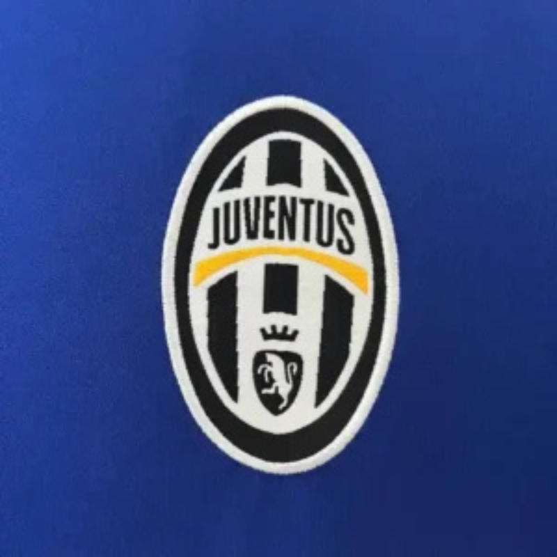 JUVENTUS Retro Away Jersey 2004 image 6