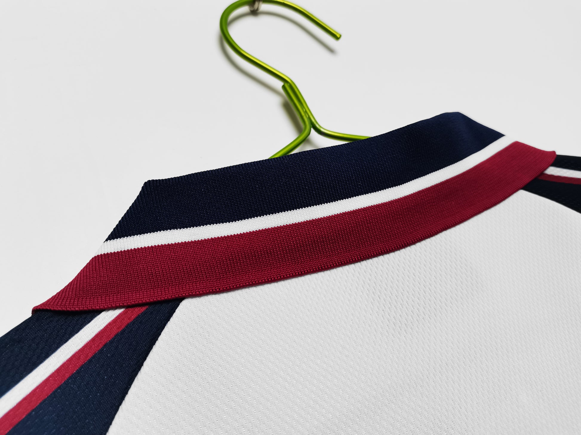 MANCHESTER CITY Retro Away Jersey  1997-98 image 2