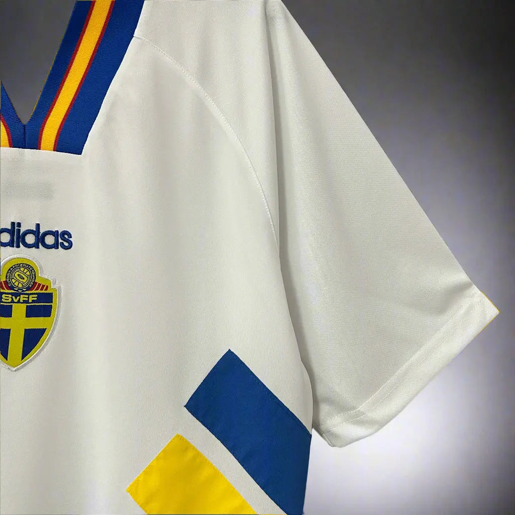 SWEDEN RETRO AWAY FOOTBALL JERSEY 1994 image 3