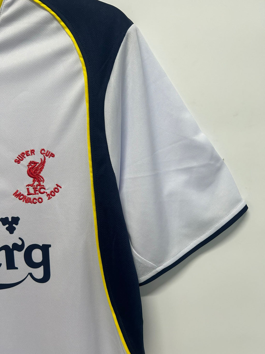 LIVERPOOL Retro Away Jersey 2001-02 image 3