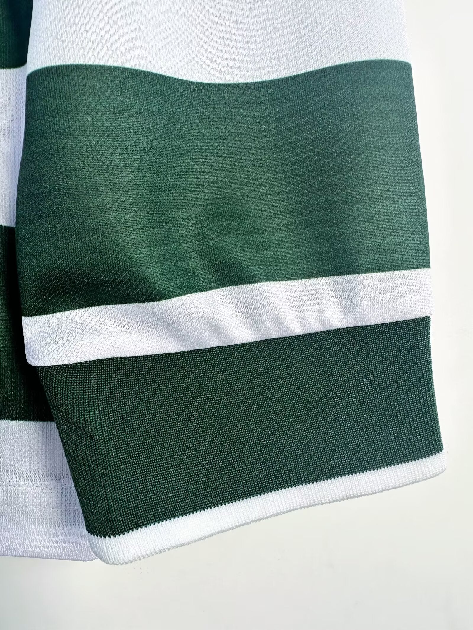 SPORTING LISBON Retro L/S Home Jersey 2001-03 image 3