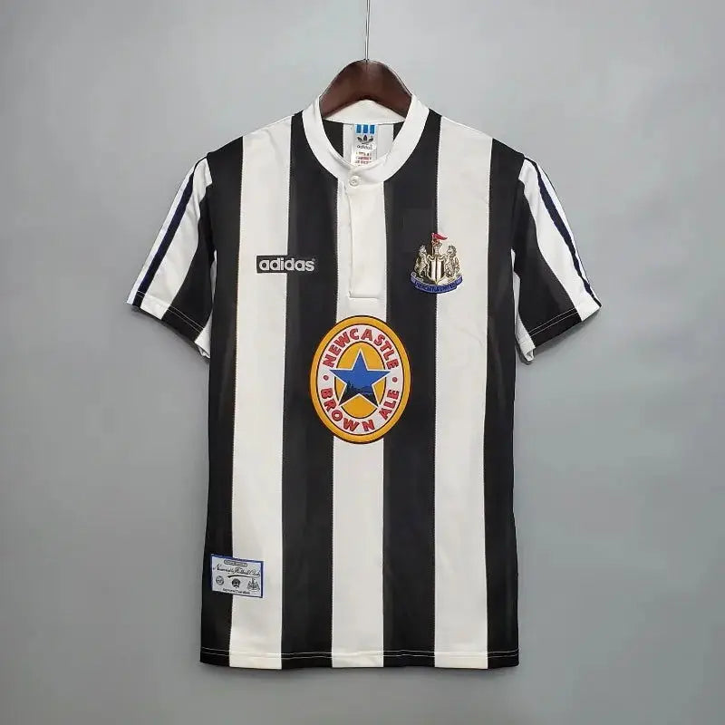NEWCASTLE UNITED Retro Home Jersey 1995-97 image 0