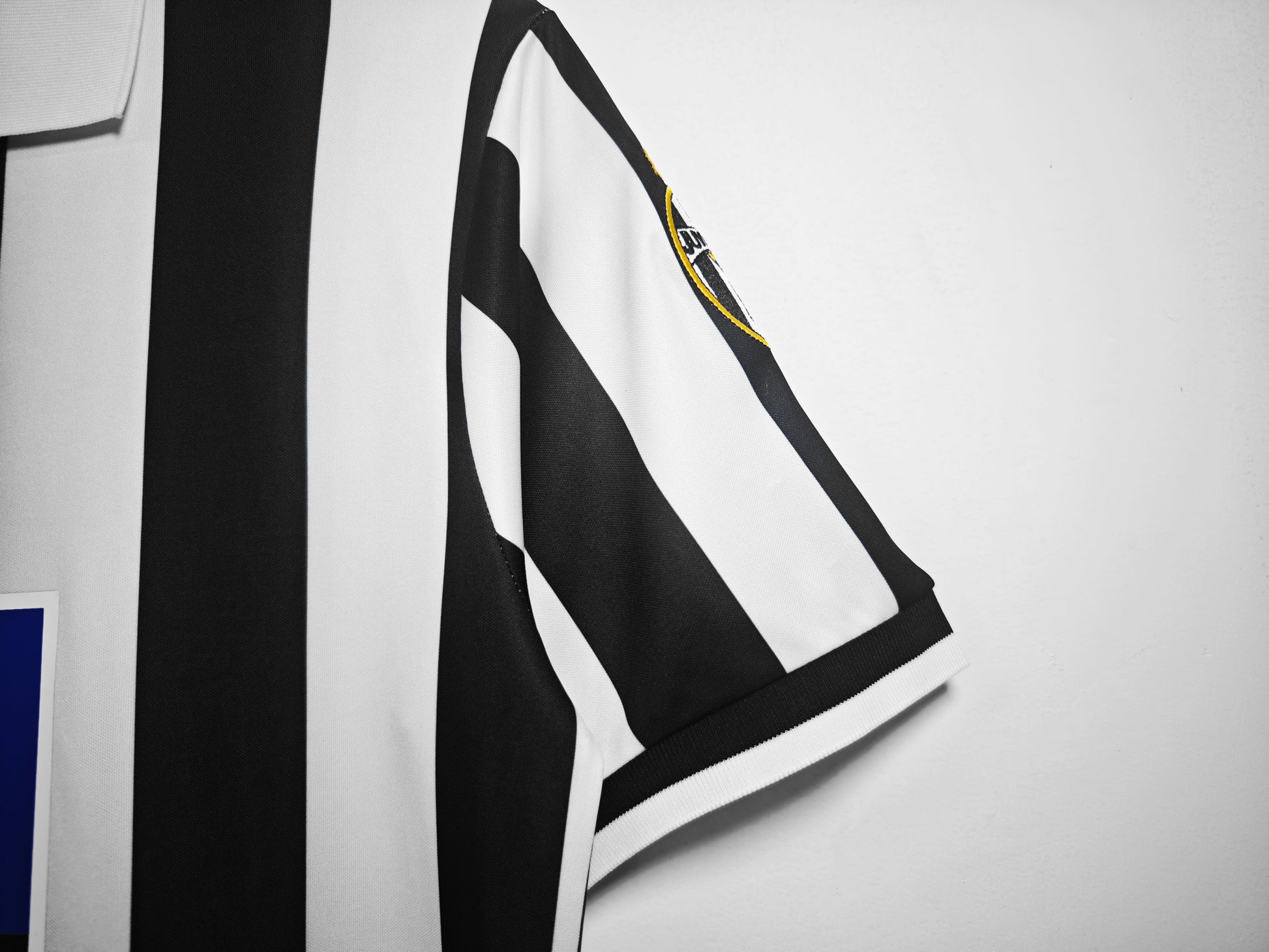 JUVENTUS  RETRO HOME JERSEY 1998-99 image 6