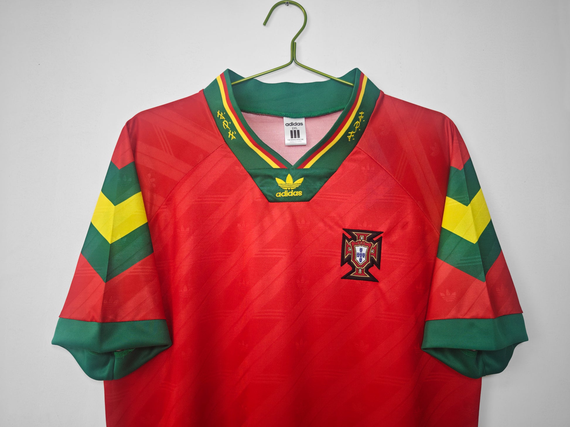 PORTUGAL Retro Home Jersey Euro 1992 image 3